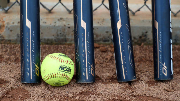 ncaa-softball